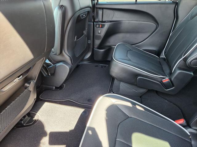 2026 Chrysler Pacifica Limited AWD