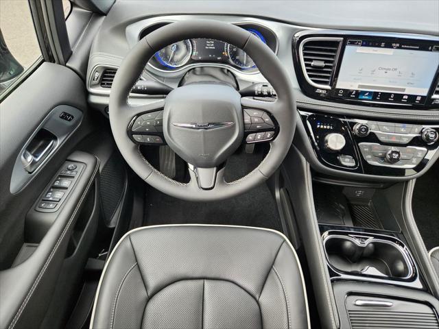 2026 Chrysler Pacifica Limited AWD