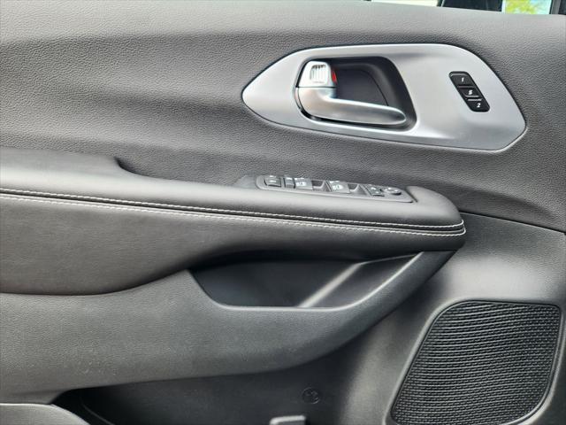 2026 Chrysler Pacifica Limited AWD