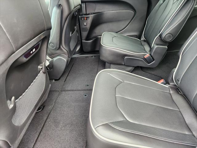 2026 Chrysler Pacifica Limited AWD