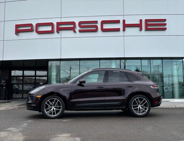 2026 Porsche Macan Base