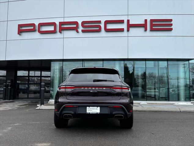 2026 Porsche Macan Base