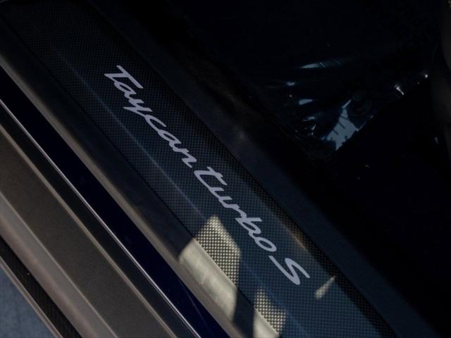 2024 Porsche Taycan Turbo S