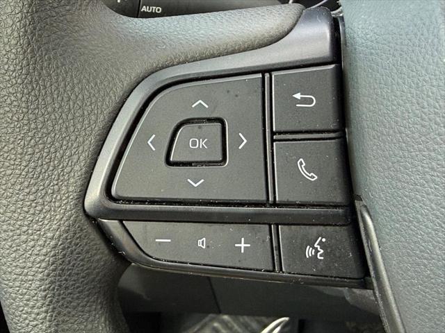 2025 Toyota Sienna LE