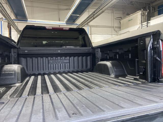 2024 GMC Sierra 1500 4WD Crew Cab Short Box Elevation with 3SB