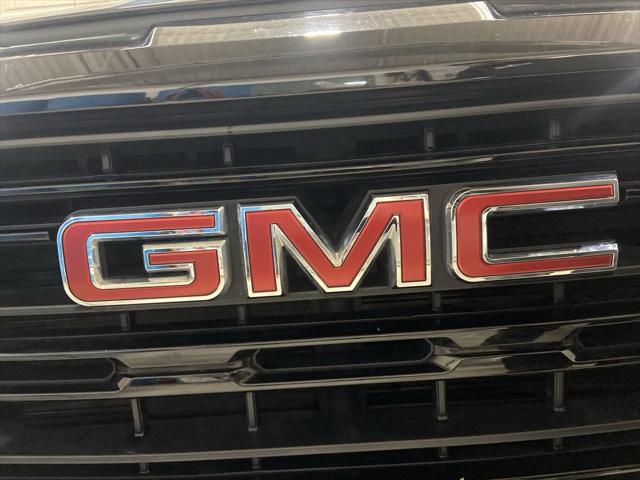 2024 GMC Sierra 1500 4WD Crew Cab Short Box Elevation with 3SB