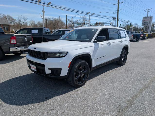 2023 Jeep Grand Cherokee L Altitude 4x4 2023 Jeep Grand Cherokee L Altitude 4x4
