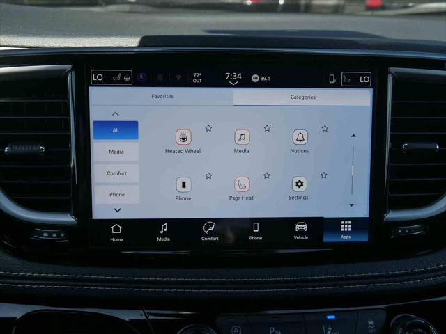 2026 Chrysler Pacifica Select AWD