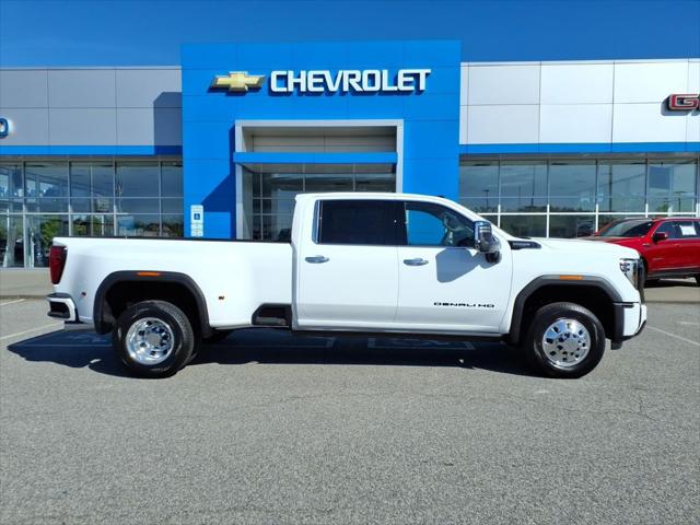 2026 GMC Sierra 3500HD Crew Cab, Long Bed, Denali Ultimate Dual Rear Wheel, 4WD