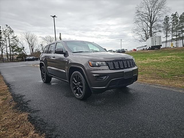 2020 Jeep Grand Cherokee Altitude 4x4 2020 Jeep Grand Cherokee Altitude 4x4