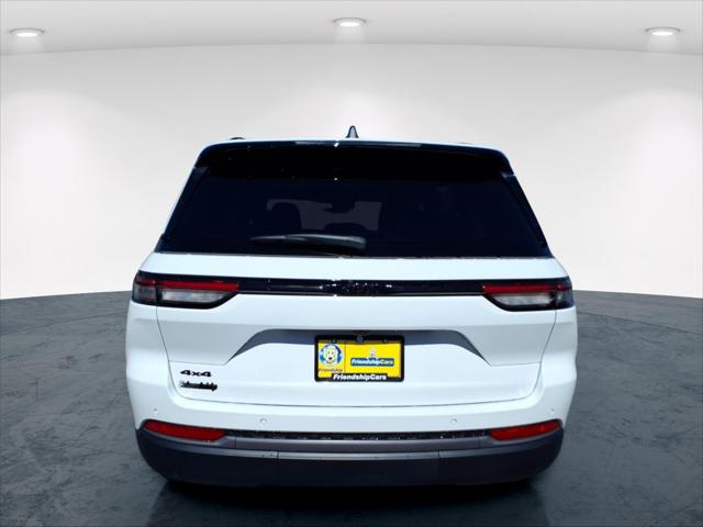 2026 Jeep Grand Cherokee Altitude 4x4