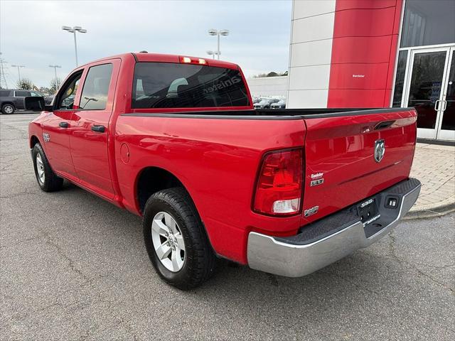 2022 RAM 1500 Classic SLT Crew Cab 4x2 57 Box