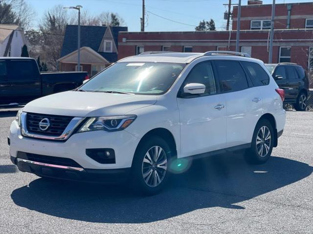 2017 Nissan Pathfinder SL