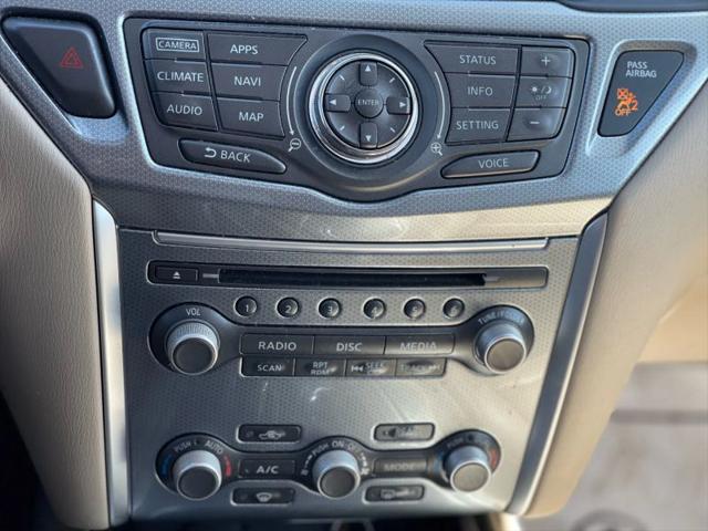2017 Nissan Pathfinder SL