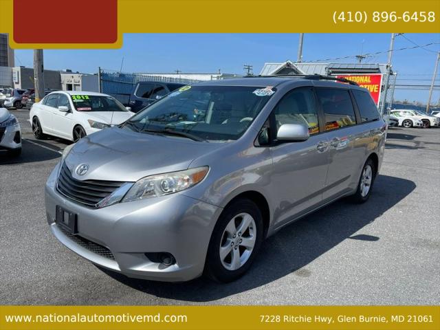 2012 Toyota Sienna LE V6 8 Passenger