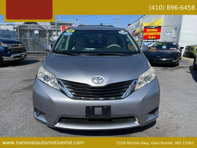2012 Toyota Sienna LE V6 8 Passenger