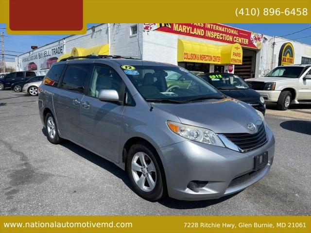 2012 Toyota Sienna LE V6 8 Passenger