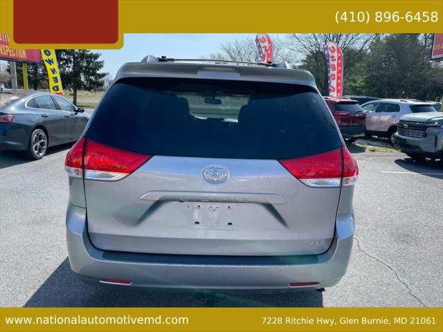 2012 Toyota Sienna LE V6 8 Passenger