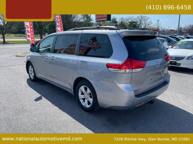 2012 Toyota Sienna LE V6 8 Passenger