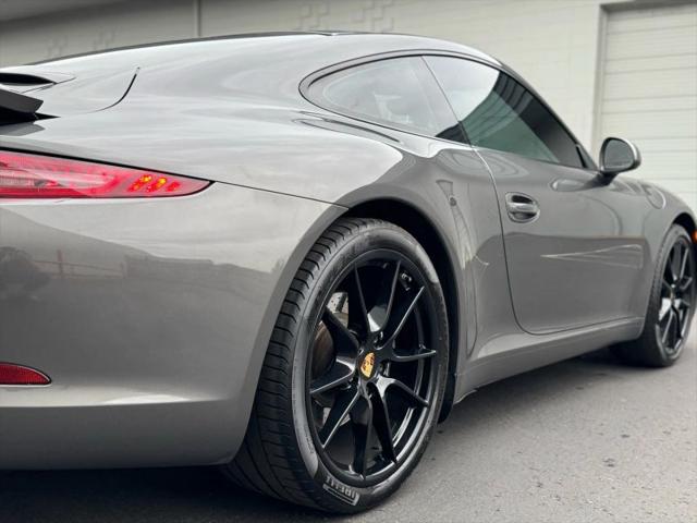 2016 Porsche 911 Carrera