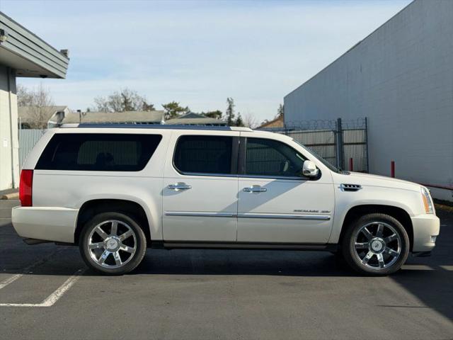 2011 Cadillac Escalade ESV Premium