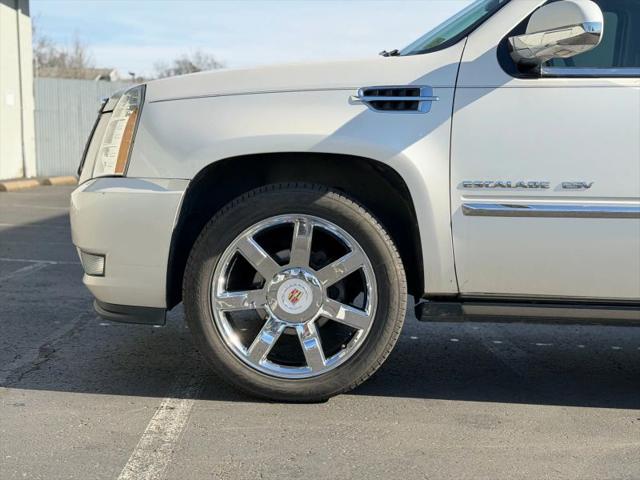 2011 Cadillac Escalade ESV Premium