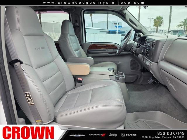 2004 Ford F-350 Lariat