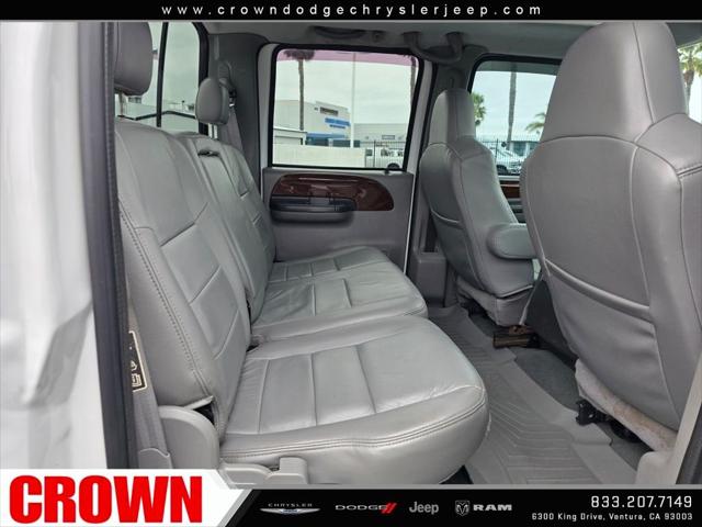 2004 Ford F-350 Lariat
