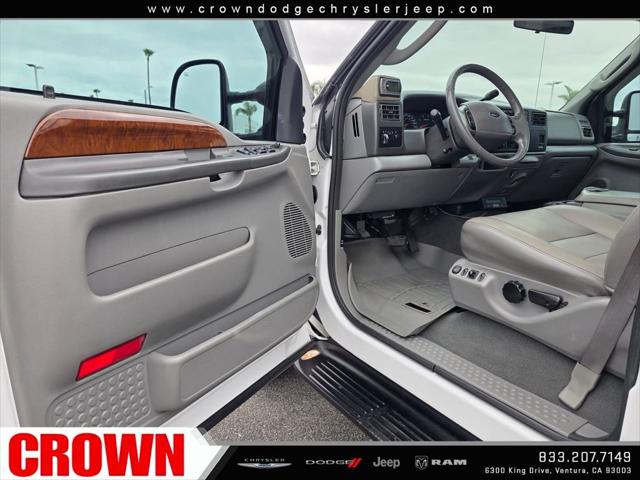 2004 Ford F-350 Lariat