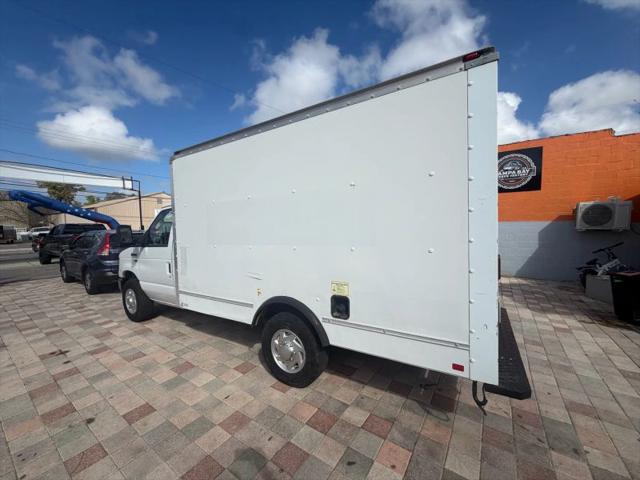 2014 Ford E-350 Cutaway Base