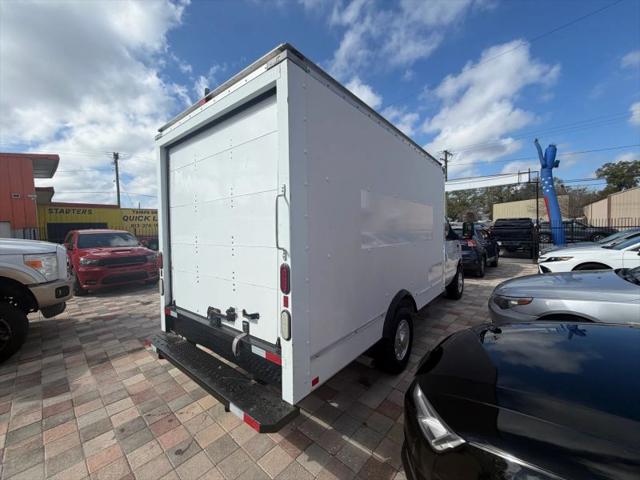 2014 Ford E-350 Cutaway Base