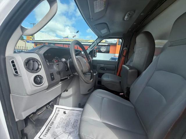 2014 Ford E-350 Cutaway Base