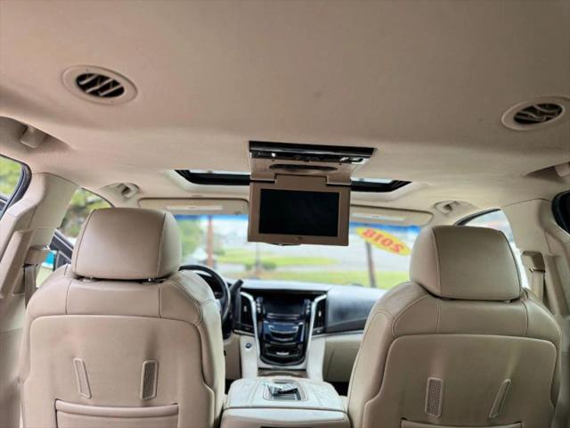 2018 Cadillac Escalade ESV Luxury