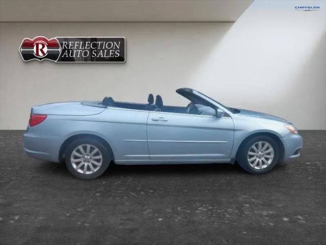 2012 Chrysler 200 Touring