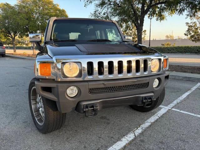 2006 HUMMER H3 Base