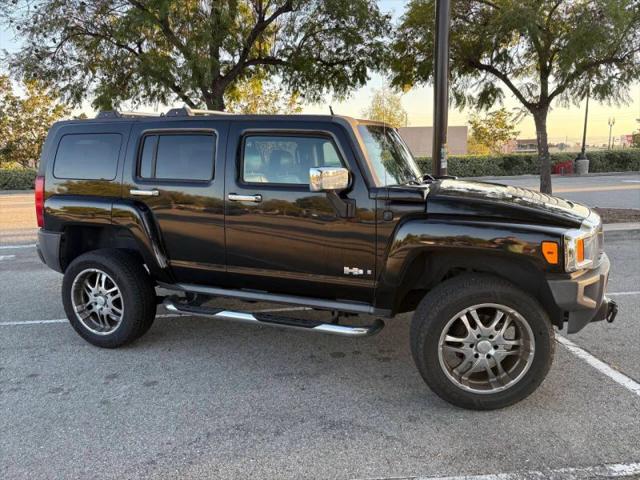 2006 HUMMER H3 Base