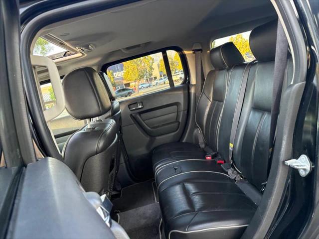 2006 HUMMER H3 Base