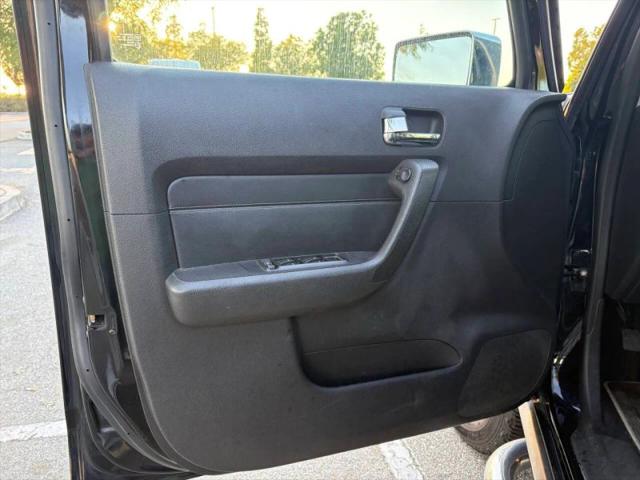 2006 HUMMER H3 Base