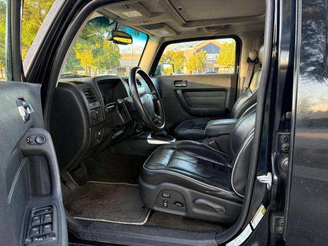 2006 HUMMER H3 Base