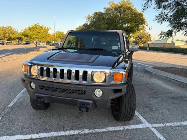 2006 HUMMER H3 Base