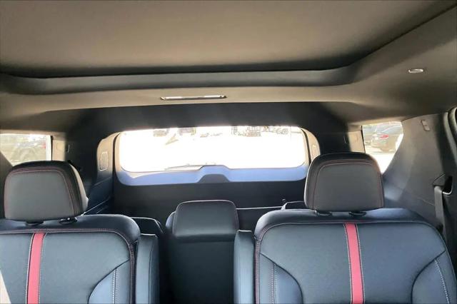 2026 Chevrolet Traverse FWD RS