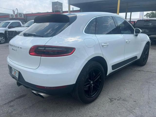2015 Porsche Macan S