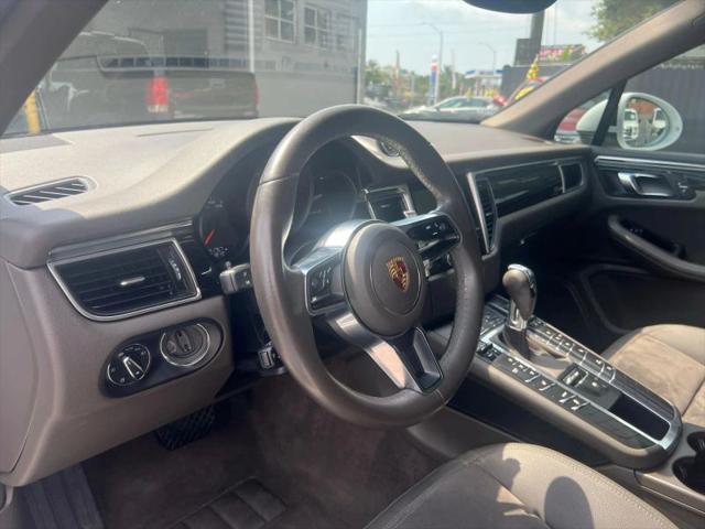 2015 Porsche Macan S