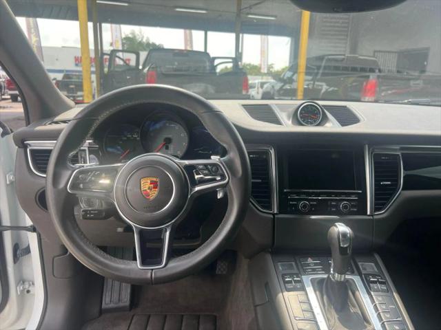 2015 Porsche Macan S