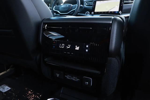 2026 Jeep Grand Wagoneer 4x4