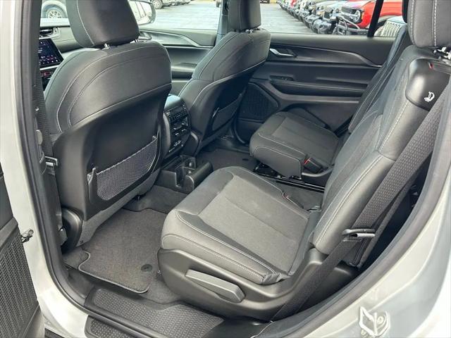 2026 Jeep Grand Cherokee L Altitude 4x4