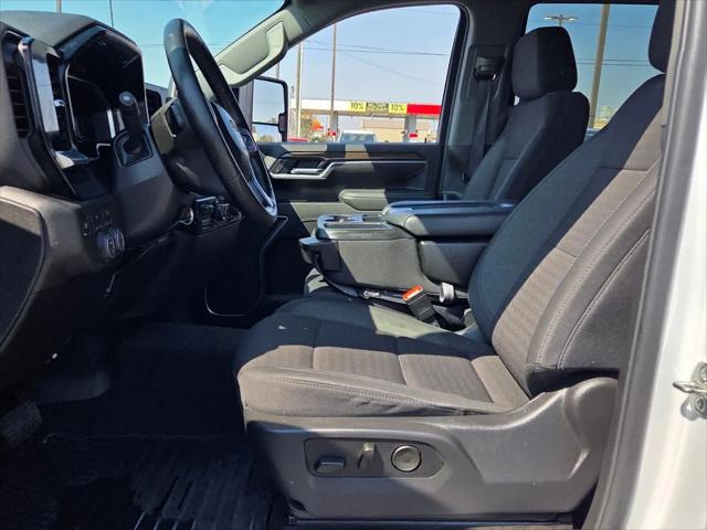 2025 Chevrolet Silverado 2500HD 4WD Crew Cab Standard Bed LT