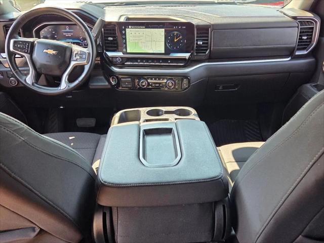 2025 Chevrolet Silverado 2500HD 4WD Crew Cab Standard Bed LT