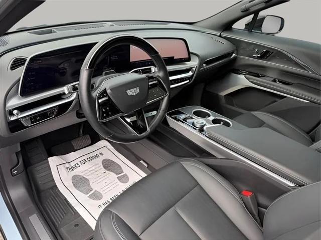 2024 Cadillac iQ Sport w/1SJ