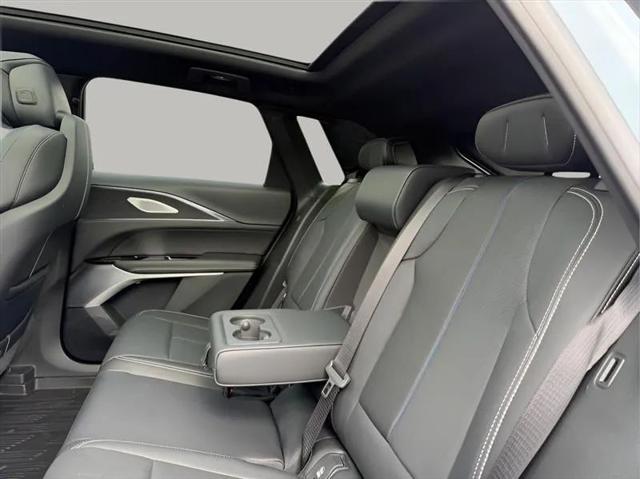 2024 Cadillac iQ Sport w/1SJ